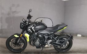 TRIUMPH TRIDENT 660 LGL10U