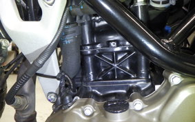 HUSQVARNA SVARTPILEN 125 2011