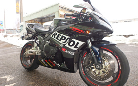HONDA CBR1000RR 2006 SC57