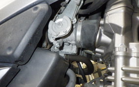 SUZUKI GSR250