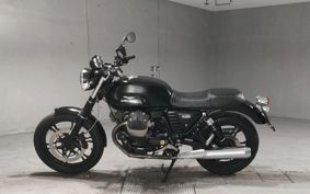 MOTO GUZZI V7 STONE 2015 ..
