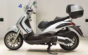 PIAGGIO BEVERLY 500 2006