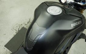 DUCATI STREETFIGHTER V4 S 2021