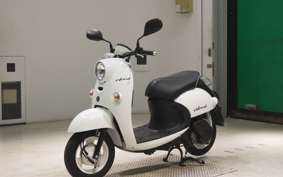 YAMAHA E-VINO 2019 SY11J