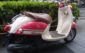 YAMAHA  VINO  DELUXE  SA37J