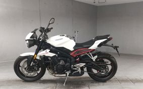 TRIUMPH STREET TRIPLE R 2018 HDA434