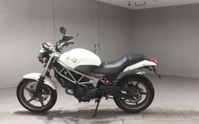 HONDA VTR 250 MC33