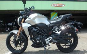 HONDA CB250R MC52
