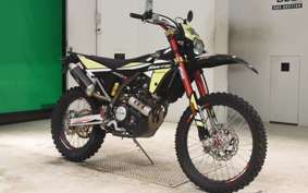 FANTIC XEF125