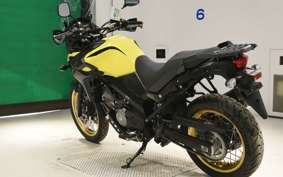 SUZUKI Vｽﾄﾛｰﾑ650XTA 2019 C733A