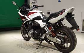 HONDA CB1300SB SUPER BOLDOR 2015 SC54