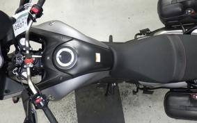 SUZUKI DL650 ( V-Strom 650 ) A 2015 VP56A