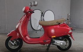 VESPA LX125 ..