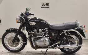 TRIUMPH BONNEVILLE 2004