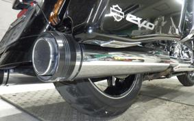 HARLEY FLHXSE 1800CVO 2016