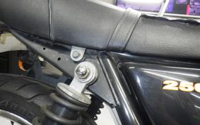 KAWASAKI 250TR BJ250F