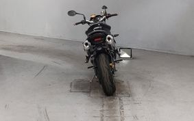 TRIUMPH STREET TRIPLE R 2010 TMD416