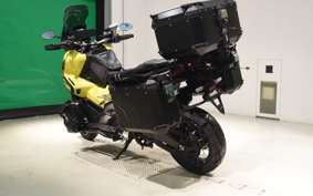 HONDA X-ADV 750 2025 RH21