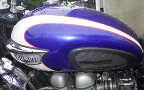TRIUMPH BONNEVILLE T100 2003