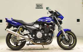 YAMAHA XJR1300 2000 RP03J