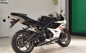 TRIUMPH DAYTONA 675 2010