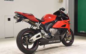 HONDA CBR1000RR 2005 SC57