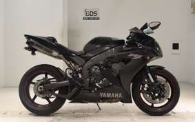 YAMAHA YZF-R1 2005