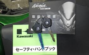 KAWASAKI NINJA H2 SX SE 2018 ZXT02A