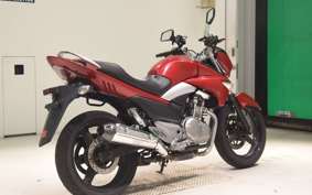 SUZUKI GSR250 2020