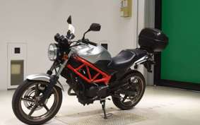 HONDA VTR 250 Gen. 2 MC33
