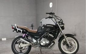 SUZUKI GSX250 ZR250C