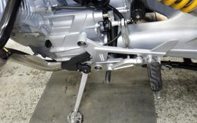 MOTO GUZZI V100マンディロS 2024