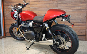 TRIUMPH  TRIUMPH  STREET  TWIN  2017 DAD74G