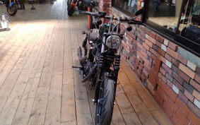 HARLEY XL883N 2018 LE2