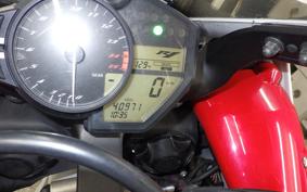 YAMAHA YZF-R1 2010