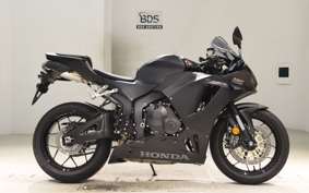 HONDA CBR600RR 2025 PC40