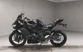 KAWASAKI NINJA ZX-25R ZX250E
