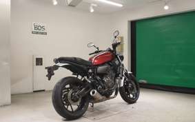 YAMAHA XSR700 2018 RM22J
