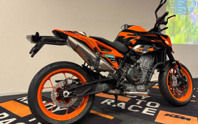 KTM 890 DUKE GP TU940