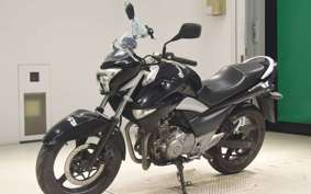 SUZUKI GSR250