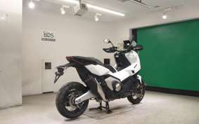 HONDA X-ADV 750 2025 RH21