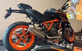KTM 1290 SUPER DUKE R EVO V3940