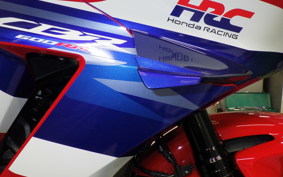 HONDA CBR600RR 2024 PC40