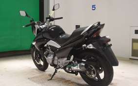 SUZUKI GSR250 2014
