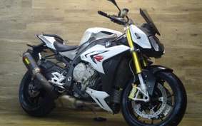BMW S1000R 2015 0D02