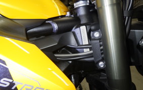 TRIUMPH STREET TRIPLE RS 2024