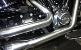 HARLEY FLBS 1870 2017