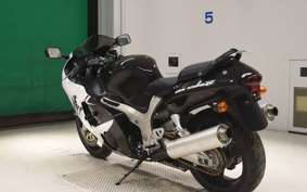 SUZUKI GSX-1300R HAYABUSA 2000