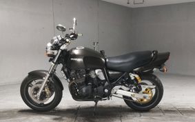 SUZUKI INAZUMA 400 GK7BA