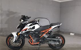 KTM 125 DUKE JPA40